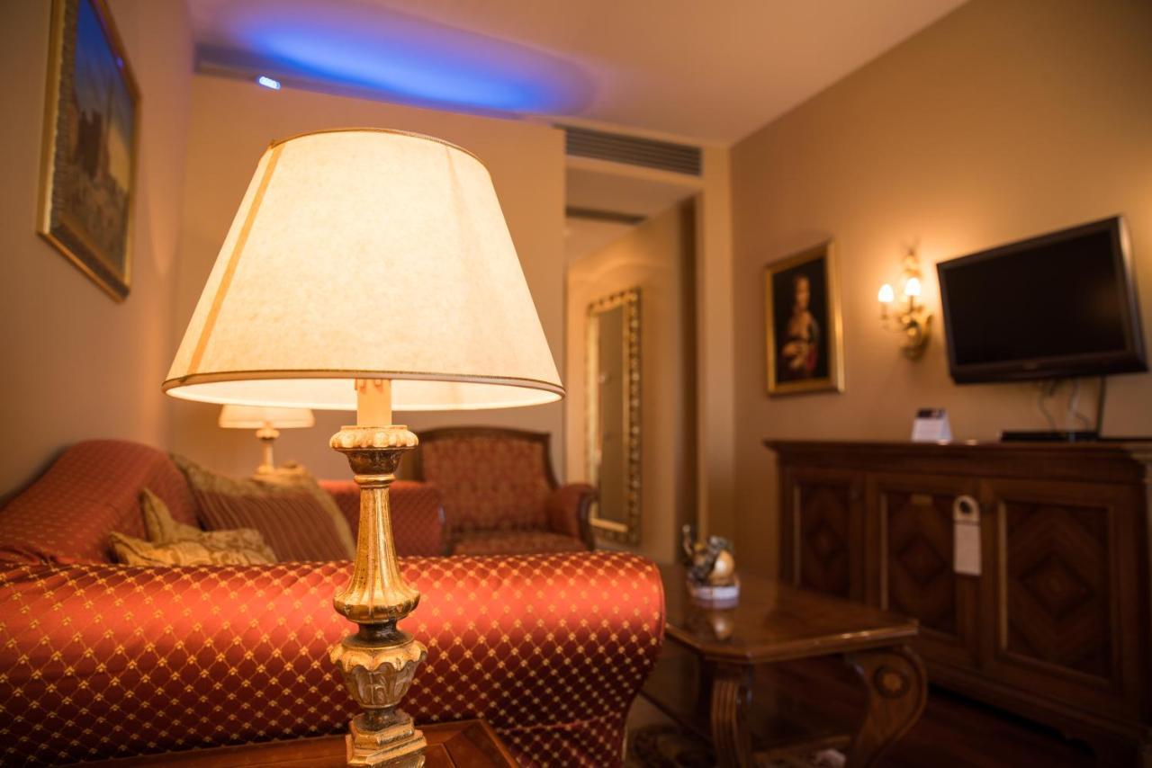 Hotel Beyfin Cluj-Napoca Luaran gambar