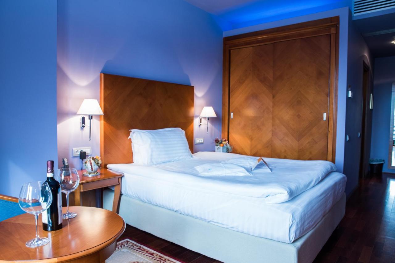 Hotel Beyfin Cluj-Napoca Luaran gambar