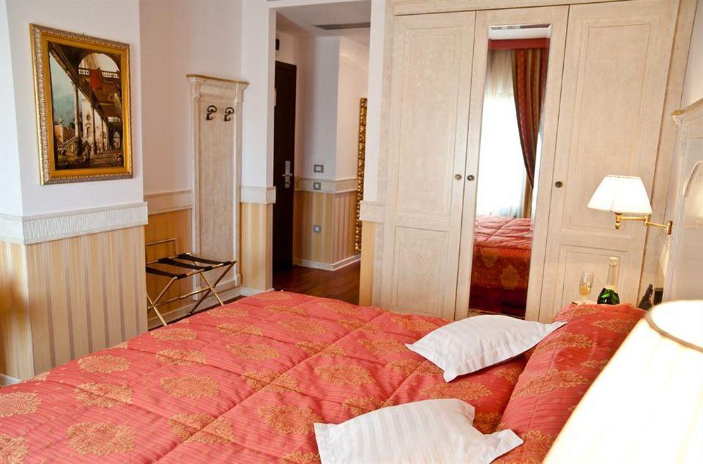 Hotel Beyfin Cluj-Napoca Luaran gambar