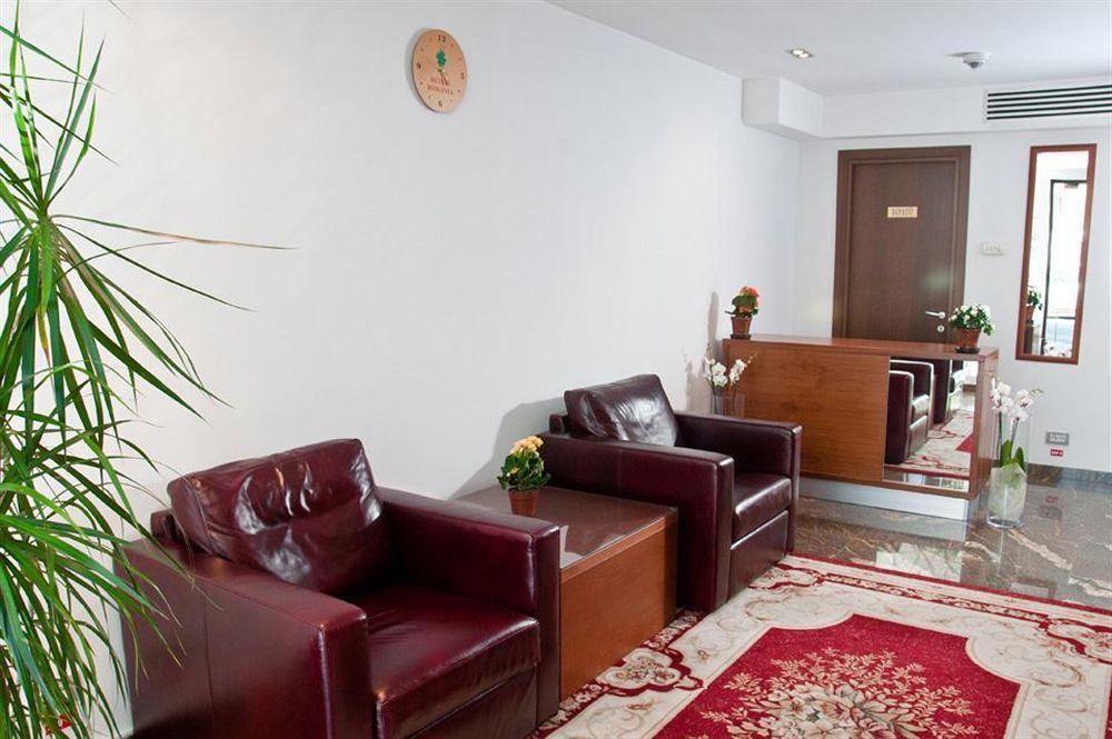 Hotel Beyfin Cluj-Napoca Luaran gambar