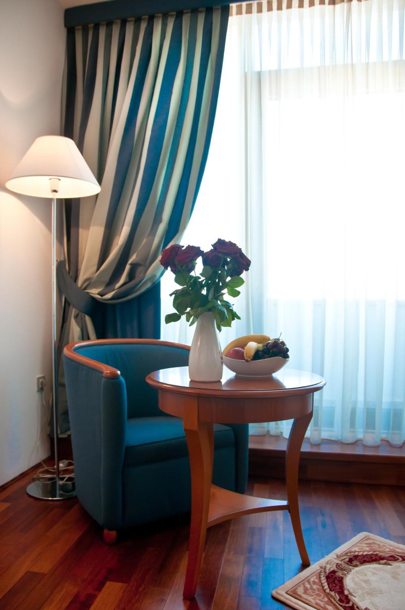 Hotel Beyfin Cluj-Napoca Luaran gambar