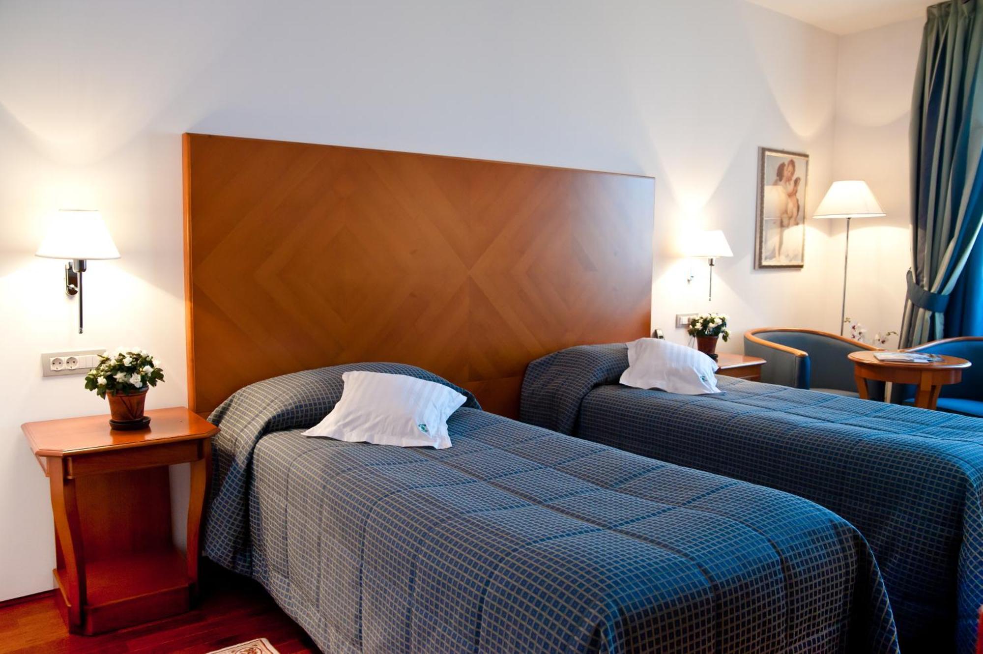 Hotel Beyfin Cluj-Napoca Luaran gambar
