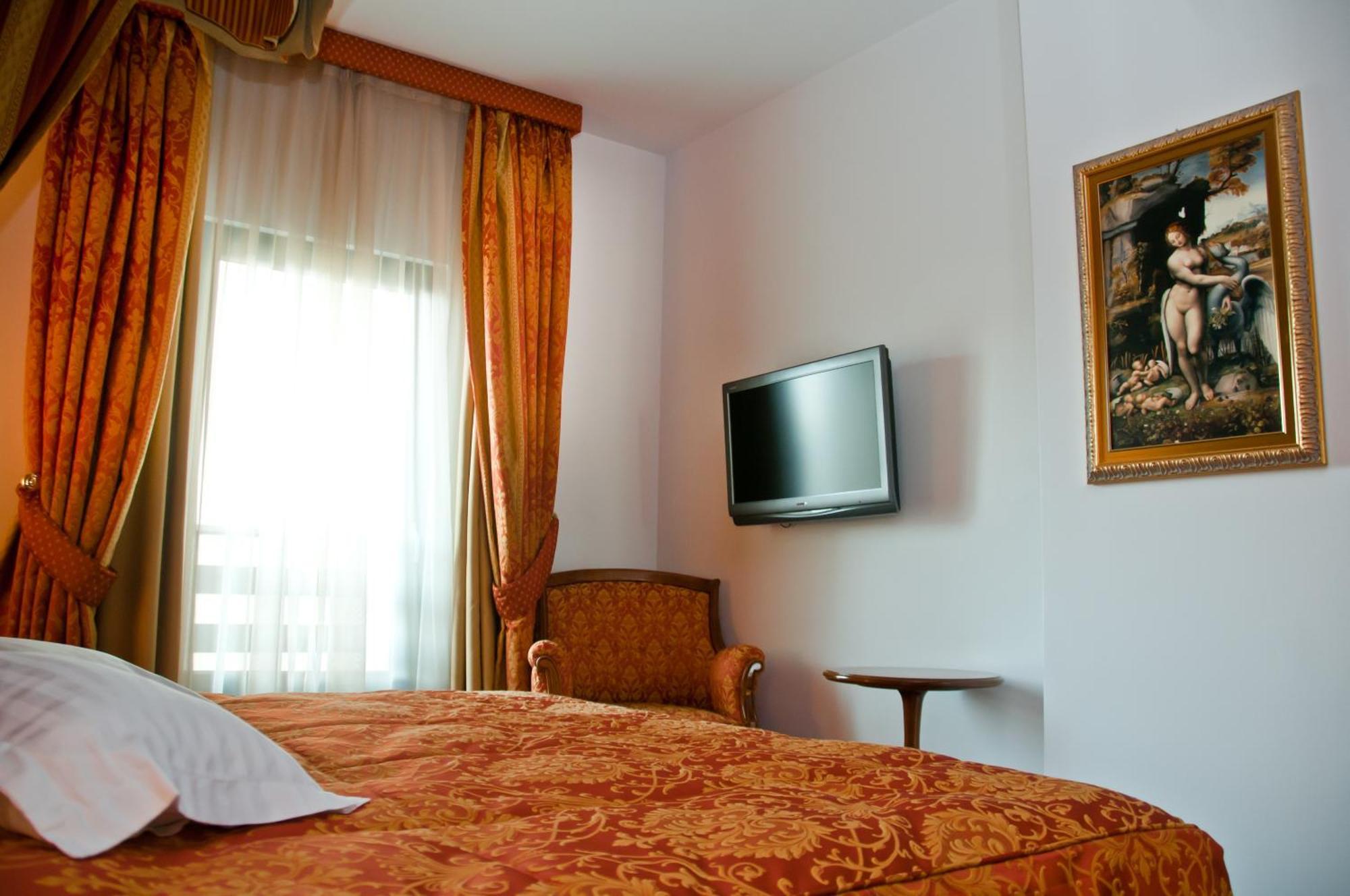 Hotel Beyfin Cluj-Napoca Luaran gambar