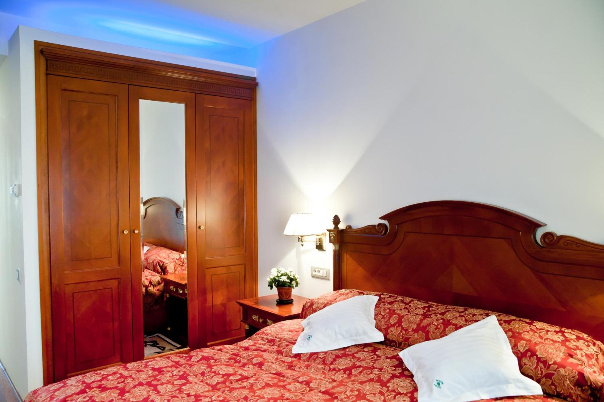 Hotel Beyfin Cluj-Napoca Luaran gambar