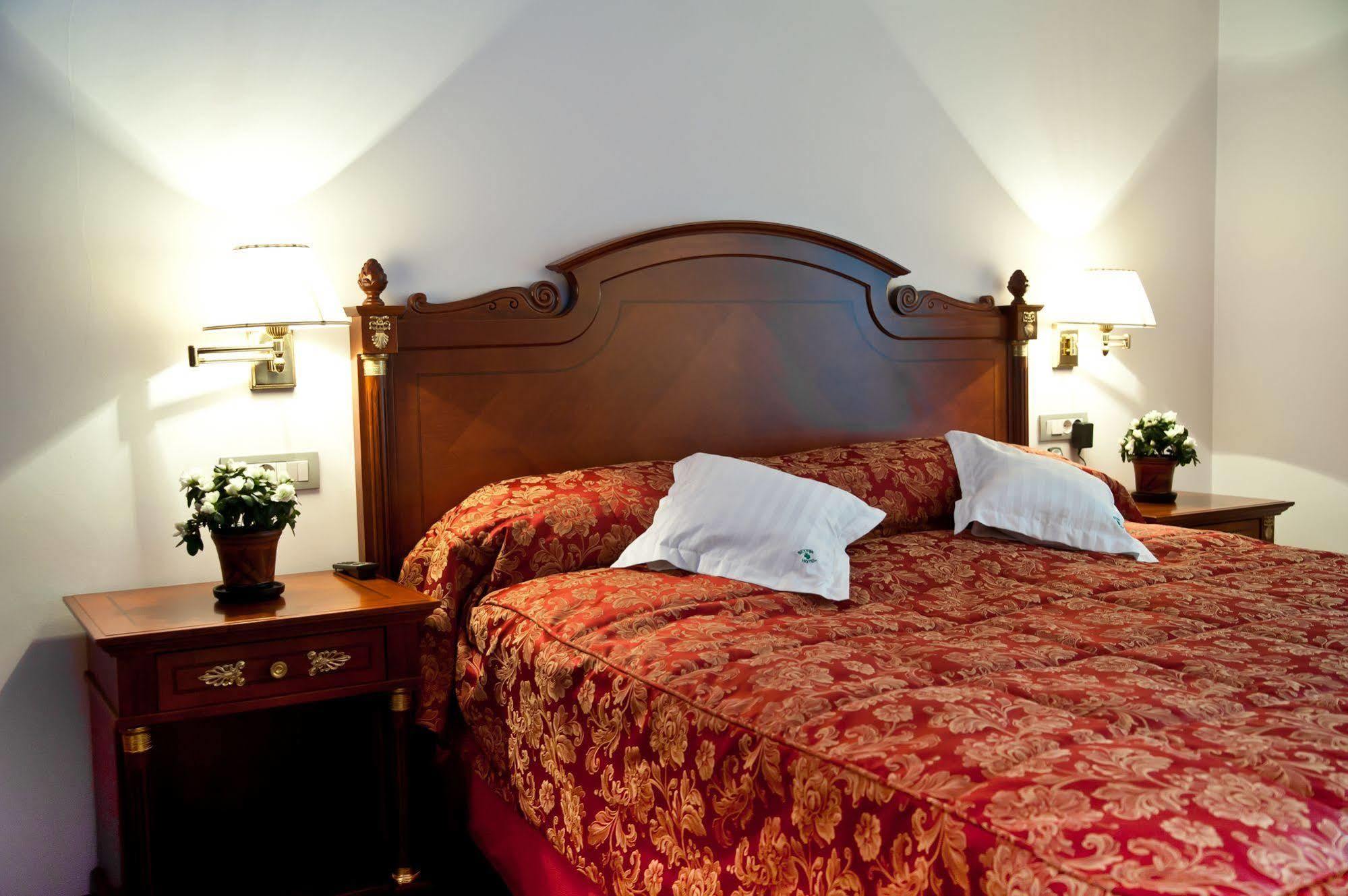Hotel Beyfin Cluj-Napoca Luaran gambar