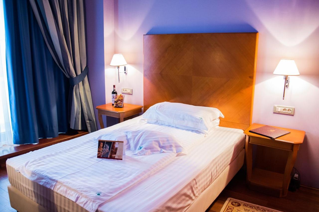 Hotel Beyfin Cluj-Napoca Luaran gambar